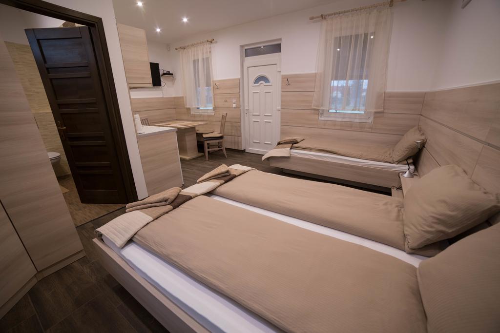 Relax Apartmanhaz Morahalom Ngoại thất bức ảnh