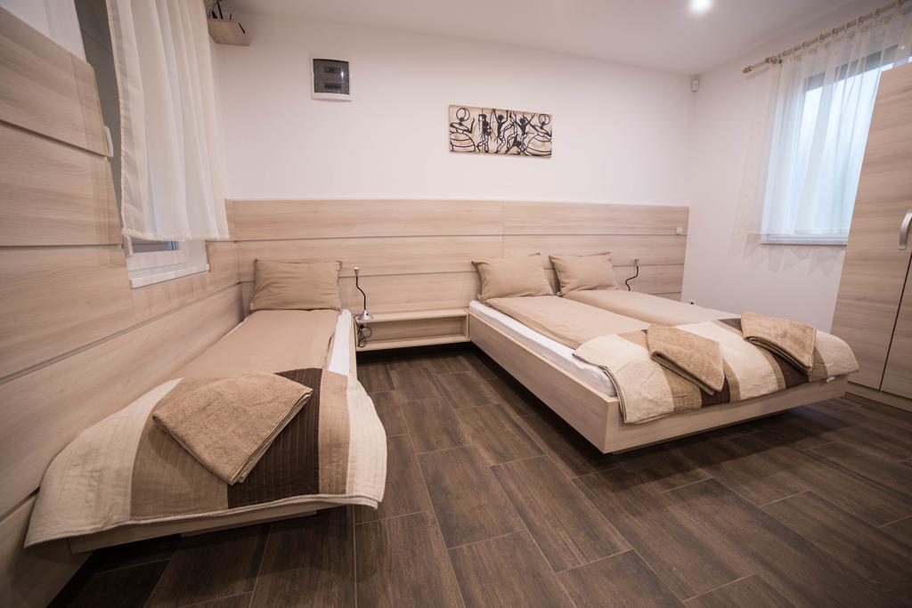 Relax Apartmanhaz Morahalom Ngoại thất bức ảnh